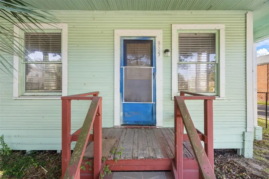 915 E Sitka Street, Tampa, FL 33604 - #3