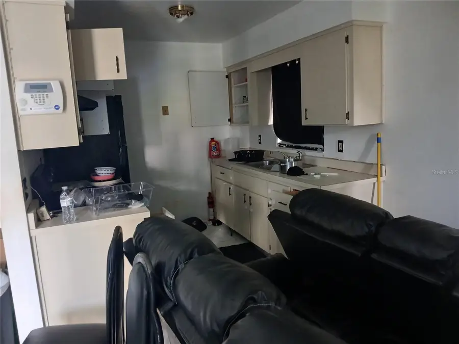 15 W 16th Street, Apopka, FL 32703 - #2