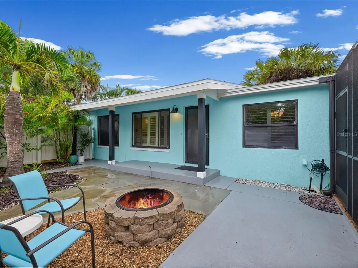 2375 81st Street N, Saint Petersburg, FL 33710 - #1