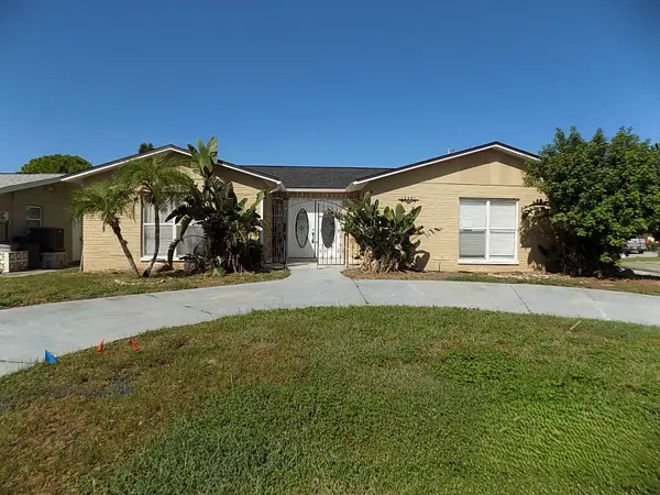 13701 Garris Drive, HUDSON, FL 34667