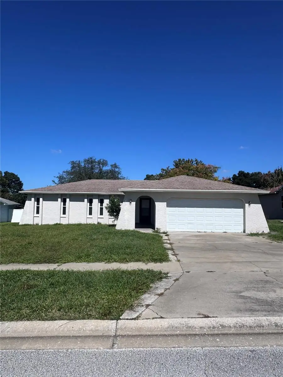 209 Leafwood Road, Tarpon Springs, FL 34689 - #1