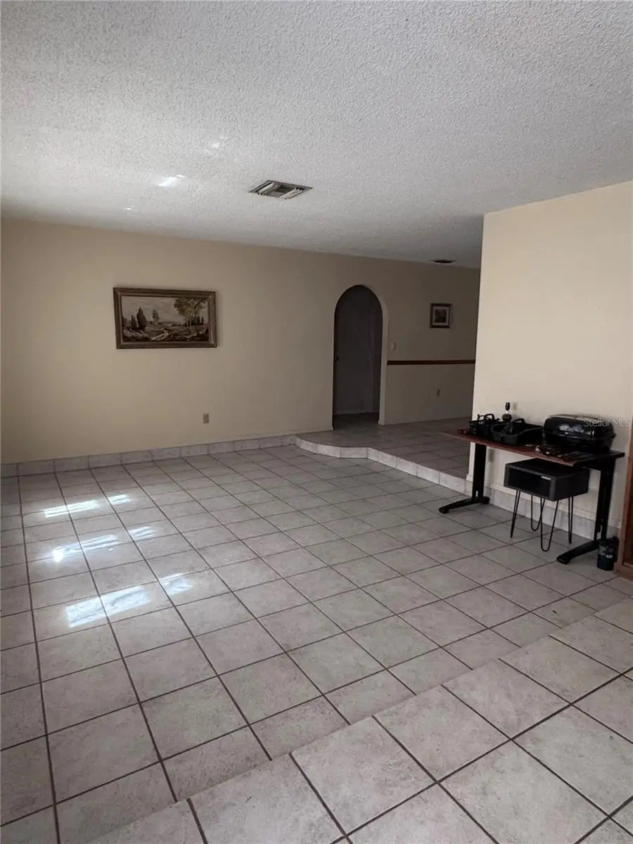 209 Leafwood Road, Tarpon Springs, FL 34689 - #3