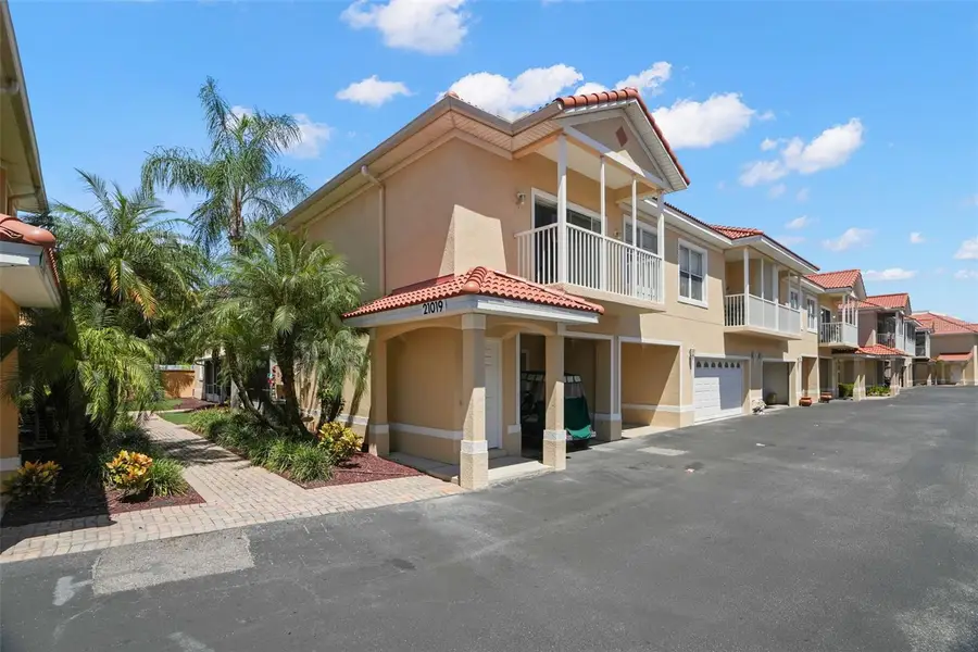21019 Sunpoint Way #201, Lutz, FL 33558 - #2