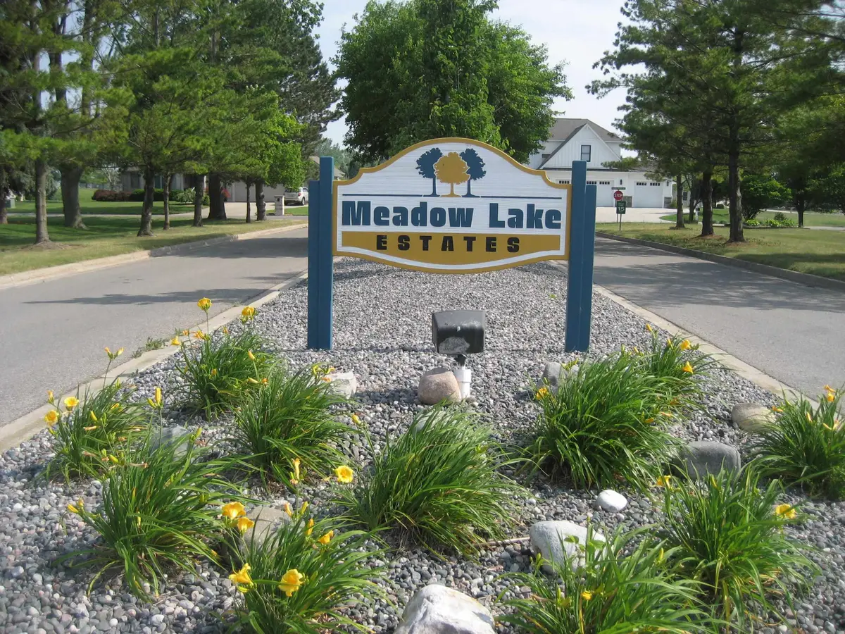 2453 Copper Creek Drive, Bay City, MI 48706 - #1
