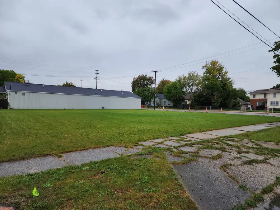 1414 Kosciuszko Avenue, Bay City, MI 48708 - #2