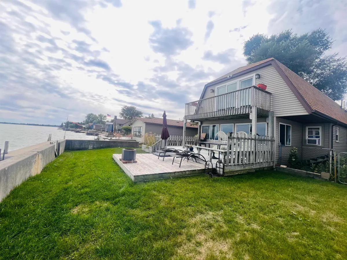 356 Killarney Beach Road, Bay City, MI 48706 - #1
