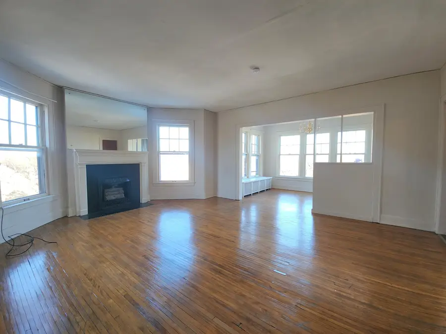 814 Center Apt. G Avenue, Bay City, MI 48708 - #2