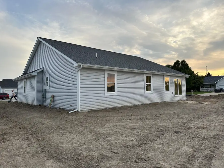 2147 S Ryan Court, Bay City, MI 48706 - #3