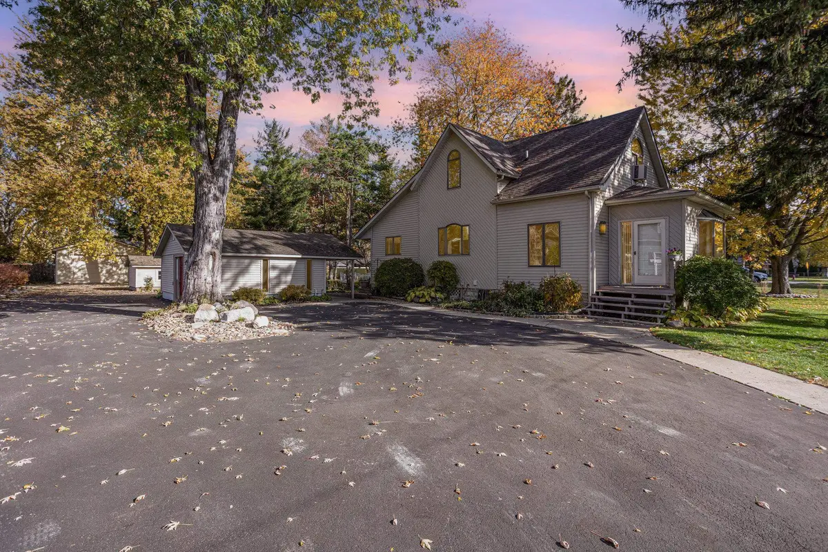3103 E Midland Road, Bay City, MI 48706 - #1