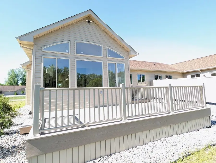 5981 Faith Boulevard, Bay City, MI 48706 - #3