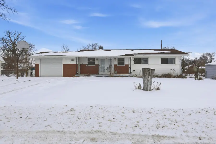 3281 Broadmore Drive, Bay City, MI 48706 - #2