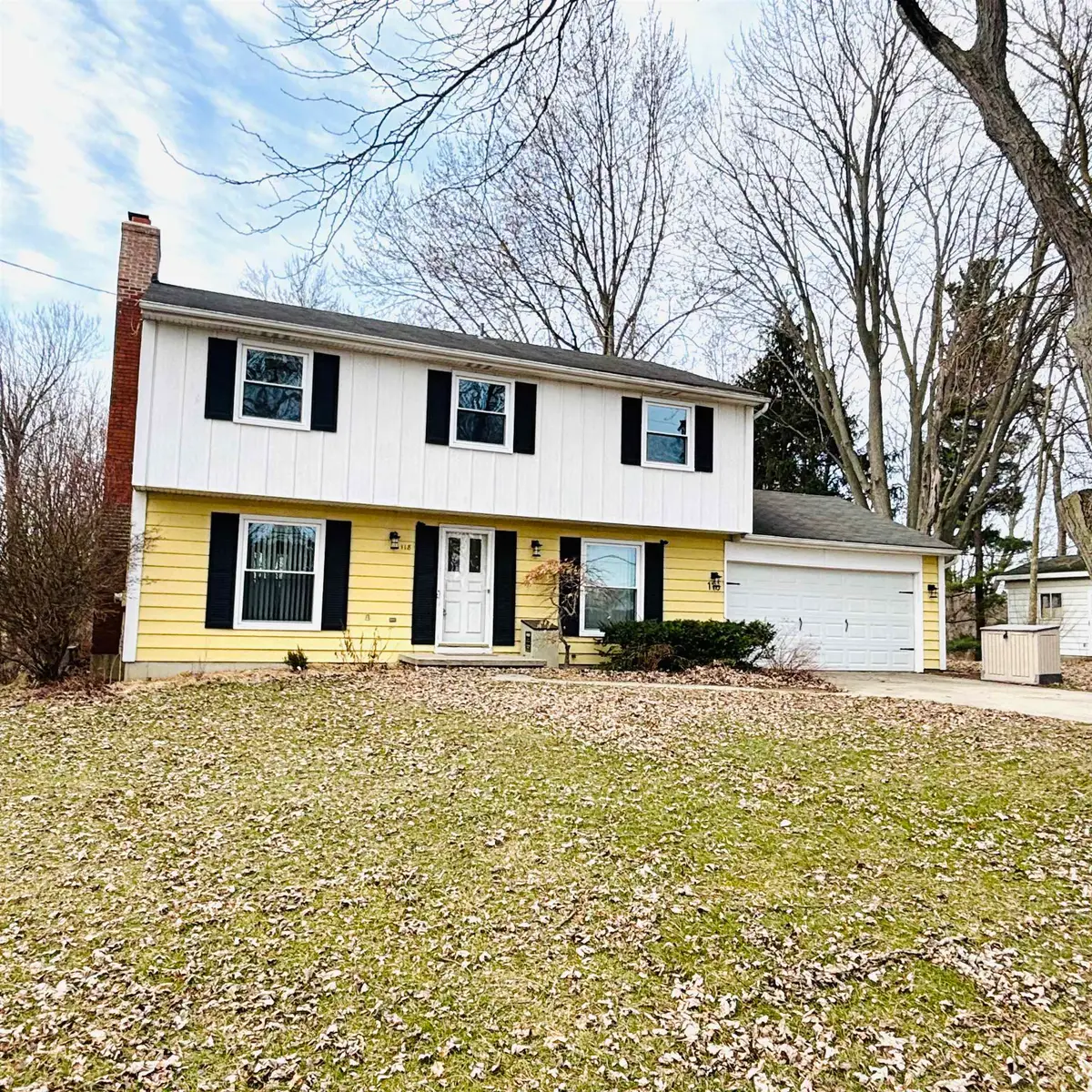 118 W Gloucester Drive, Saginaw, MI 48609 - #1