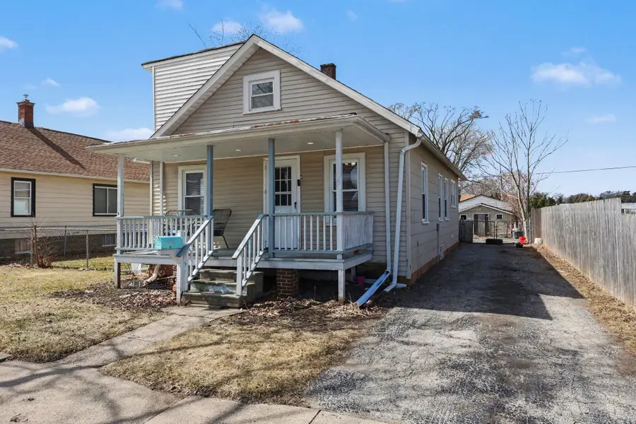 1804 S Kiesel Street, Bay City, MI 48706 - #2