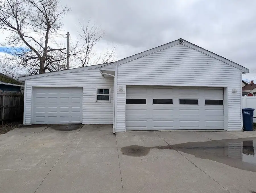 1508 11th Street, Bay City, MI 48708 - #3