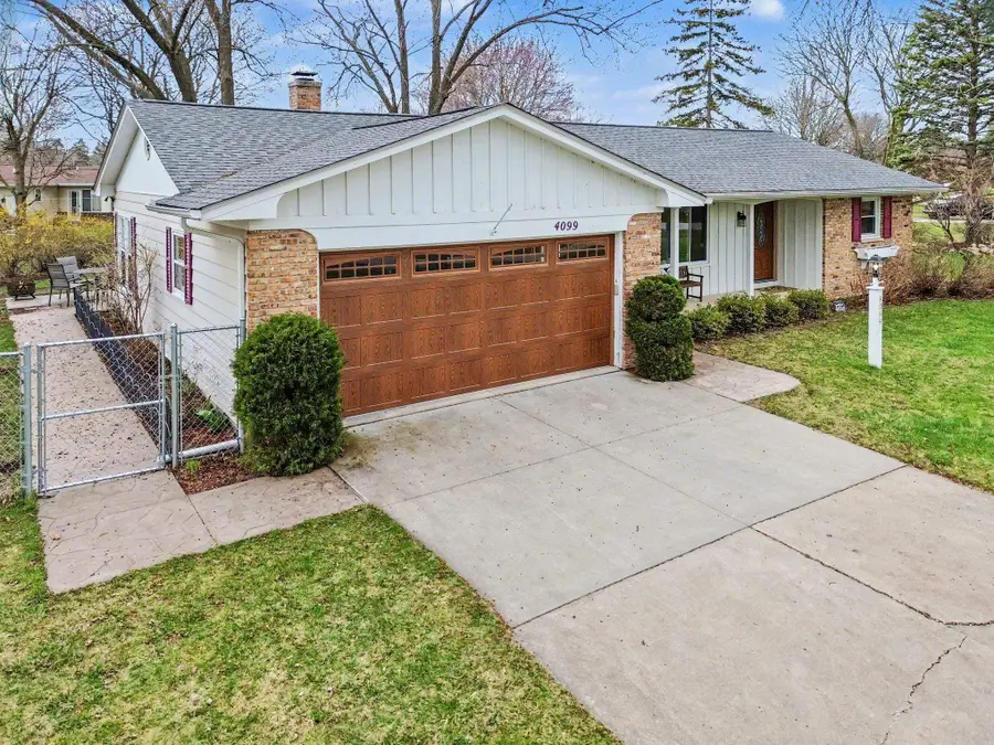 4099 S Wayside Drive, Saginaw, MI 48603 - #2