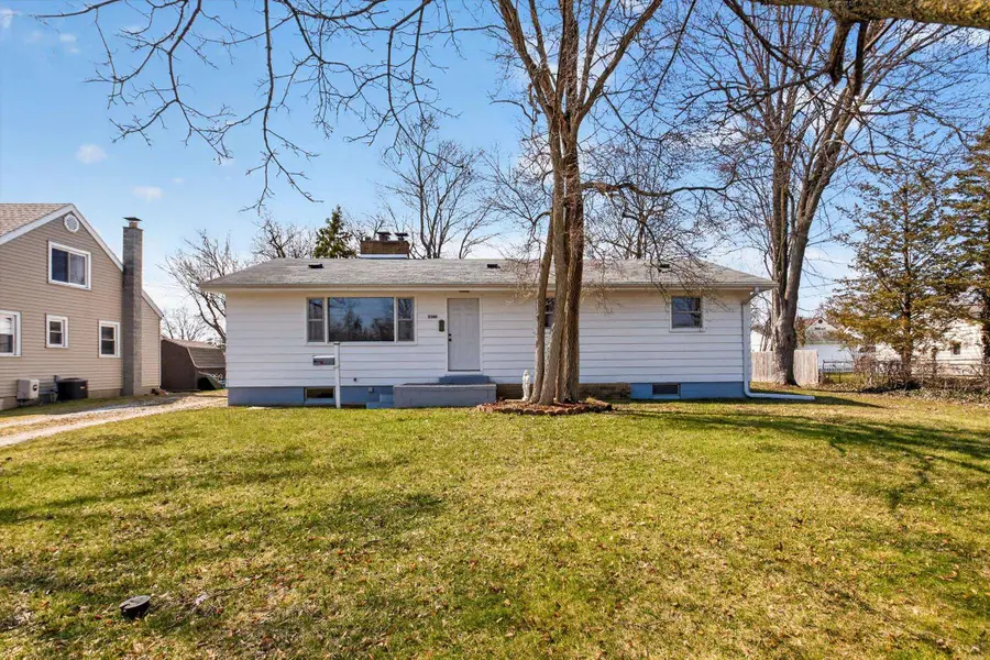 2300 S Lincoln Street, Bay City, MI 48708 - #3