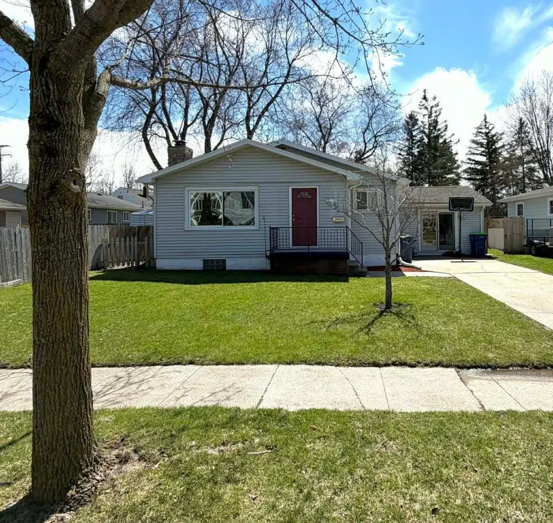 406 E Murphy Street, Bay City, MI 48706 - #1