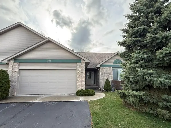 1791 Ironwood West Drive, Essexville, MI 48732