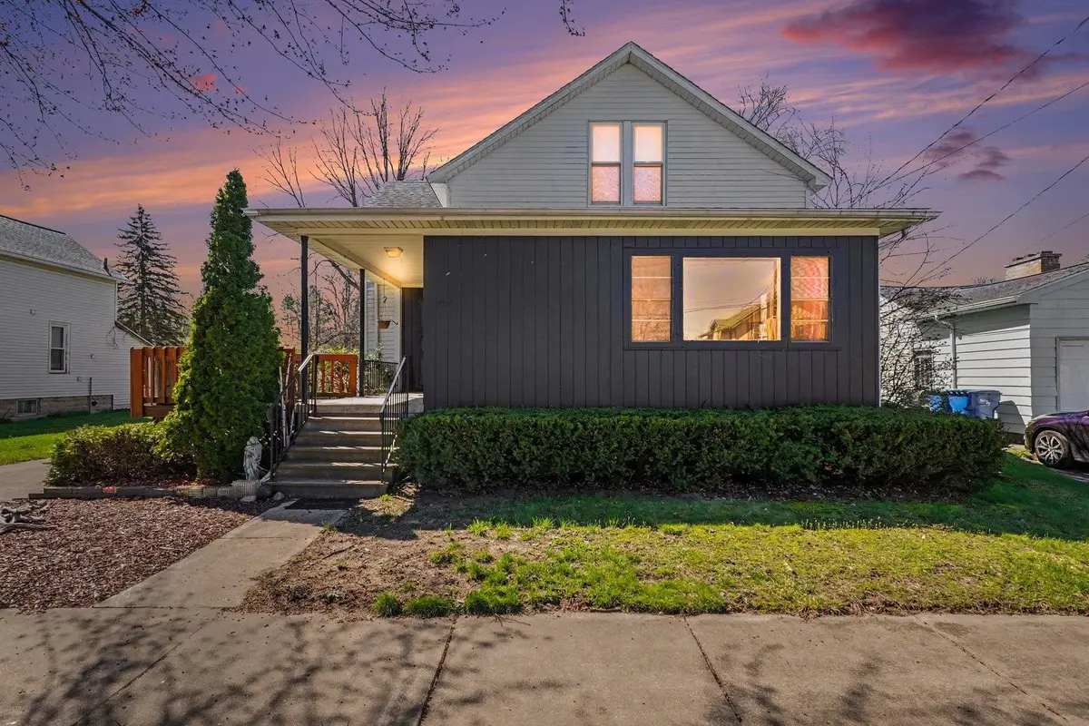 708 Nebobish Avenue, Bay City, MI 48708 - #1