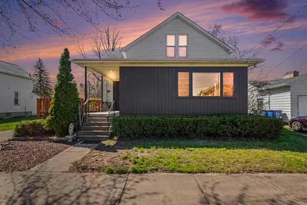 708 Nebobish Avenue, Bay City, MI 48708