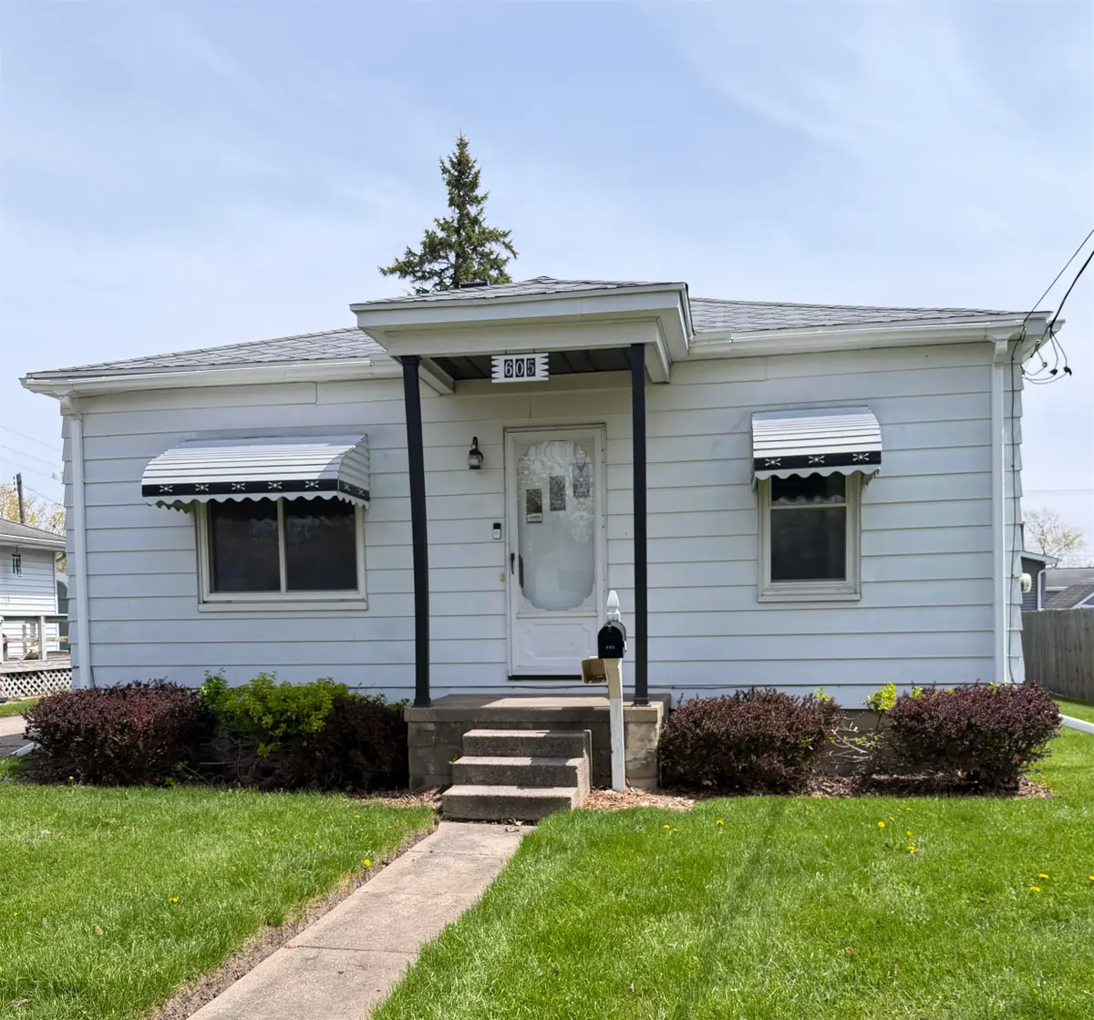 605 S Barclay Street, Bay City, MI 48706 - #1