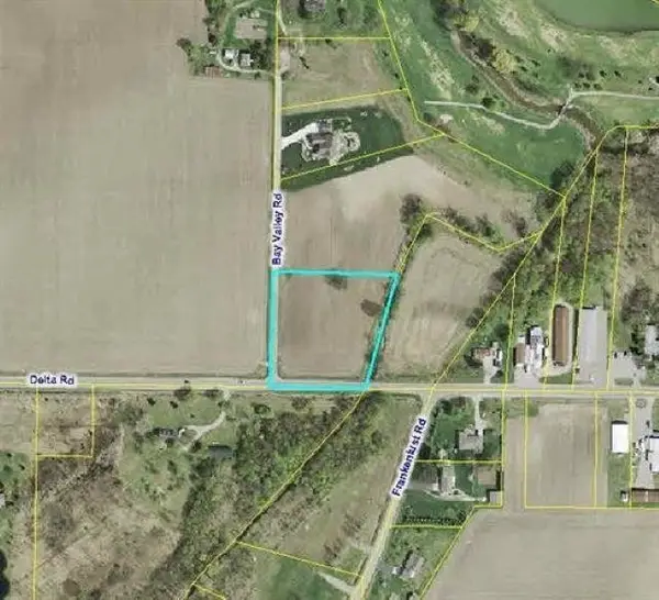6423 Bay Valley Rd Road, Bay City, MI 48706