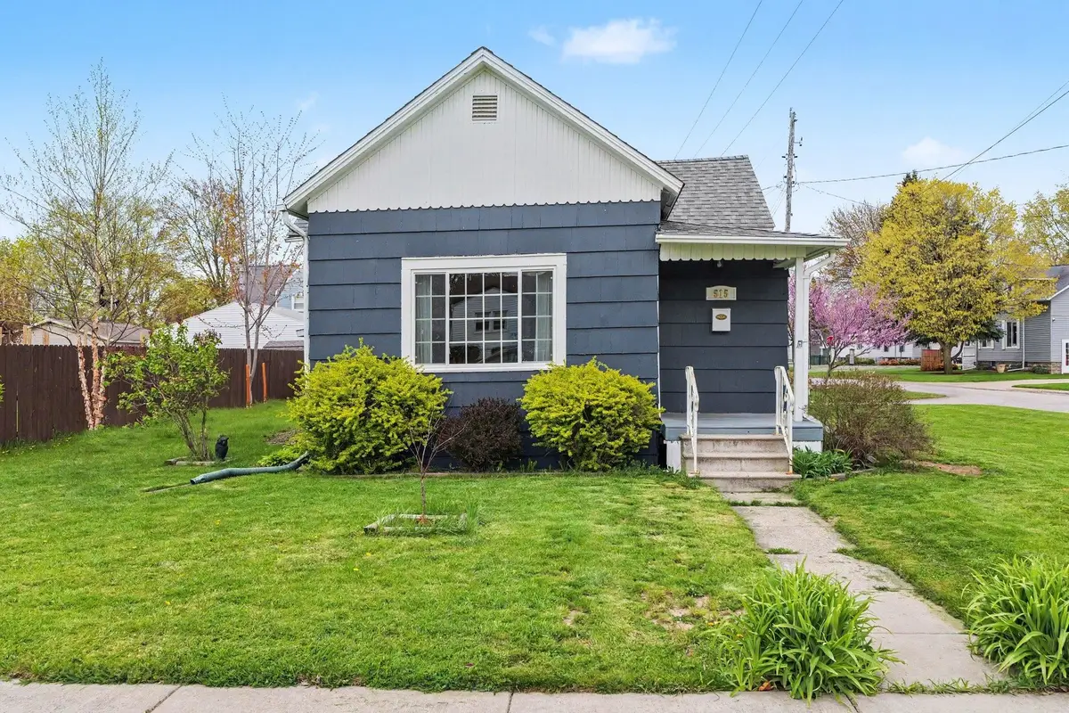 515 S Mountain Street, Bay City, MI 48706 - #1