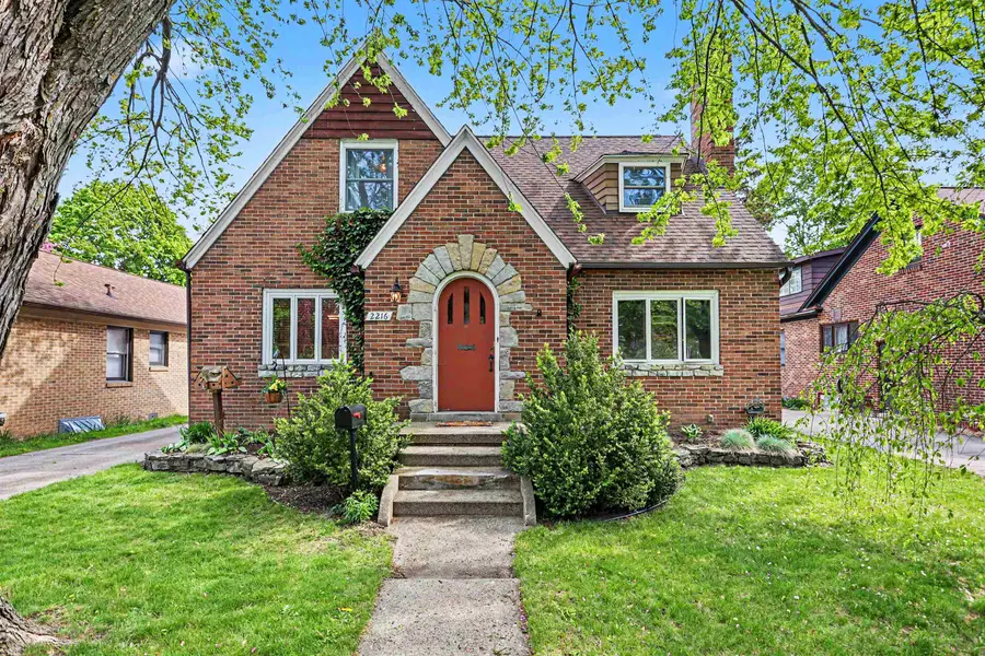 2216 Adams Boulevard, Saginaw, MI 48602 - #2