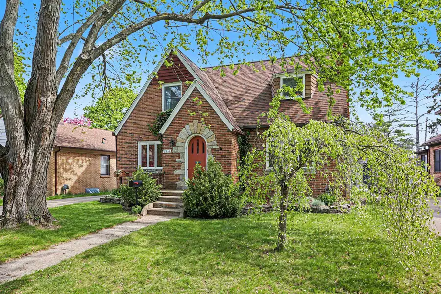 2216 Adams Boulevard, Saginaw, MI 48602 - #3