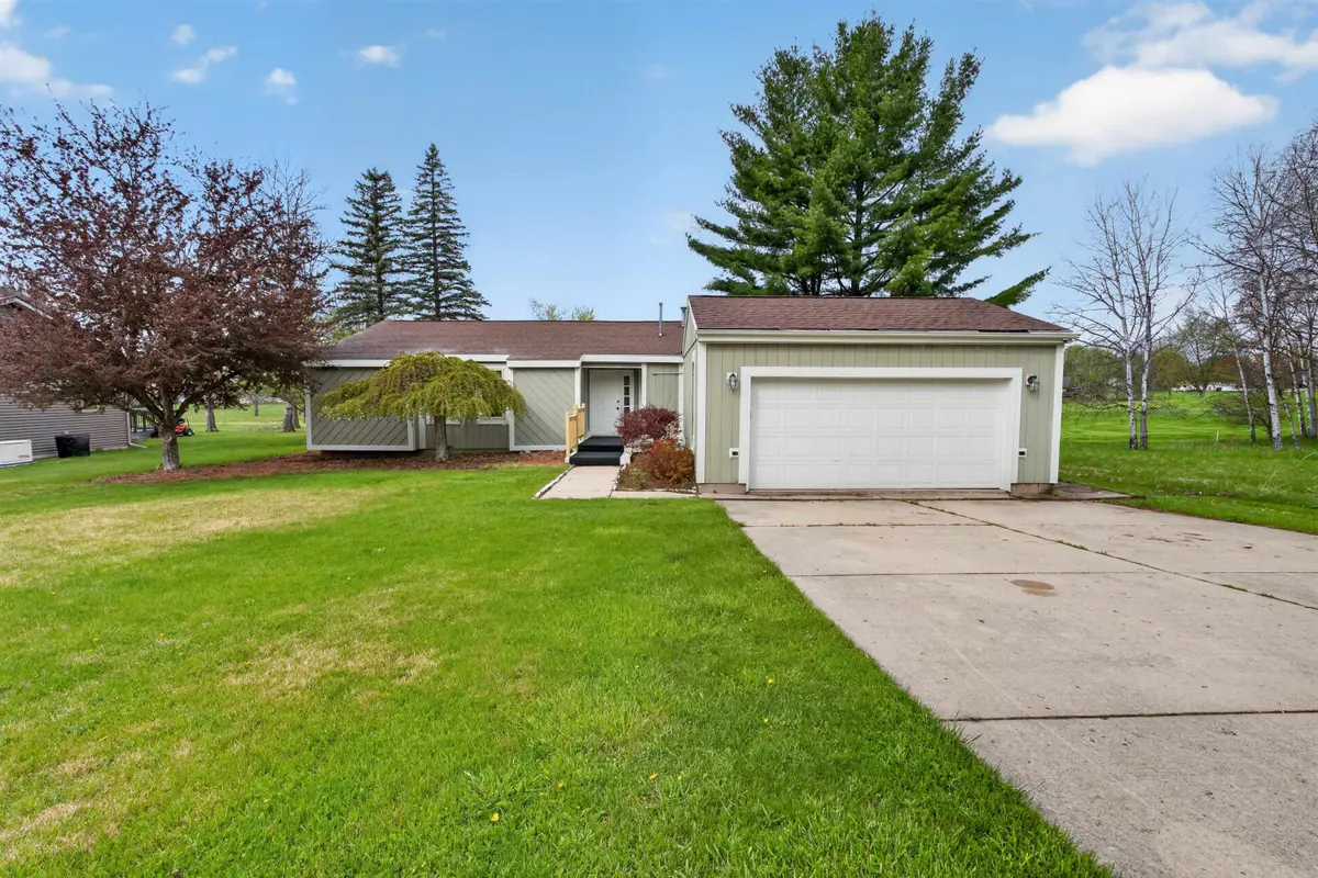 1727 Linksview Way, Gladwin, MI 48624-8100 - #1