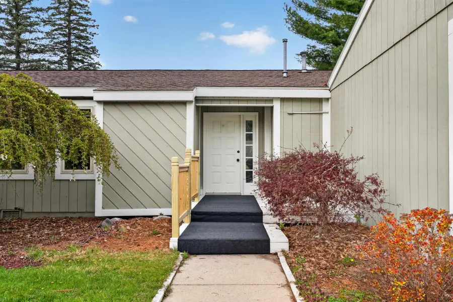 1727 Linksview Way, Gladwin, MI 48624-8100 - #3