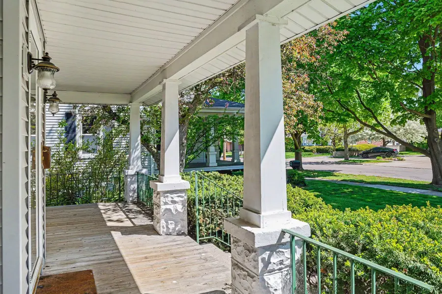 411 Park Avenue, Bay City, MI 48708 - #3