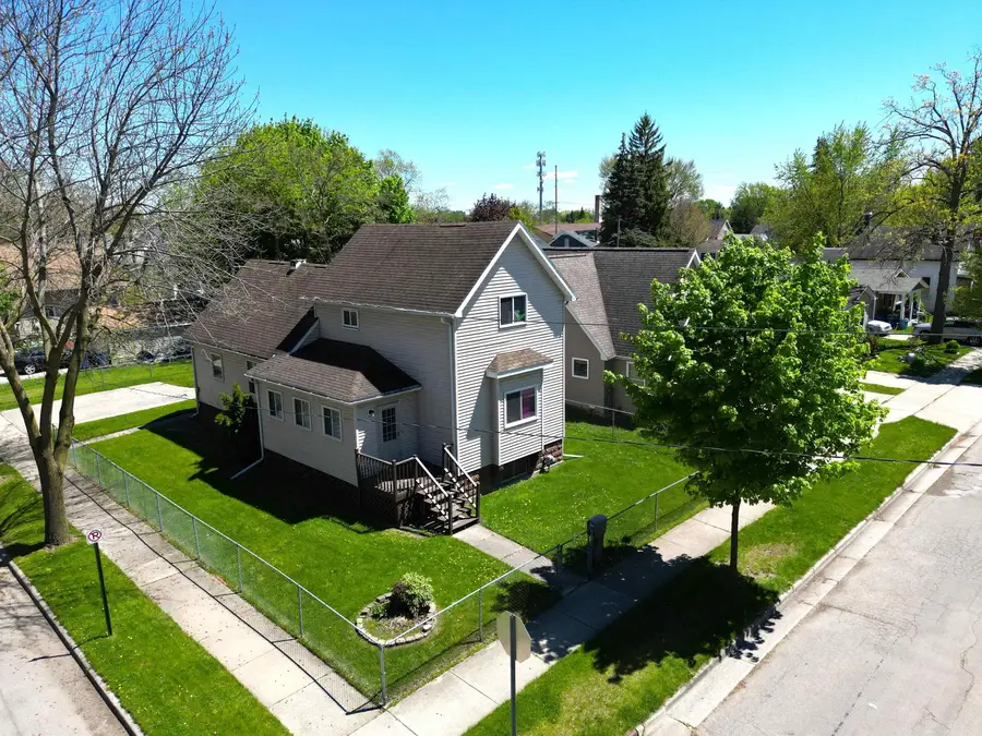 401 Stanton Street, Bay City, MI 48708 - #3
