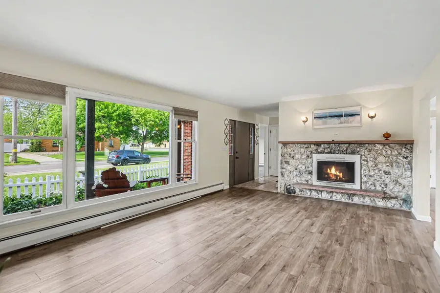 1604 Nebobish Street, Essexville, MI 48732 - #3