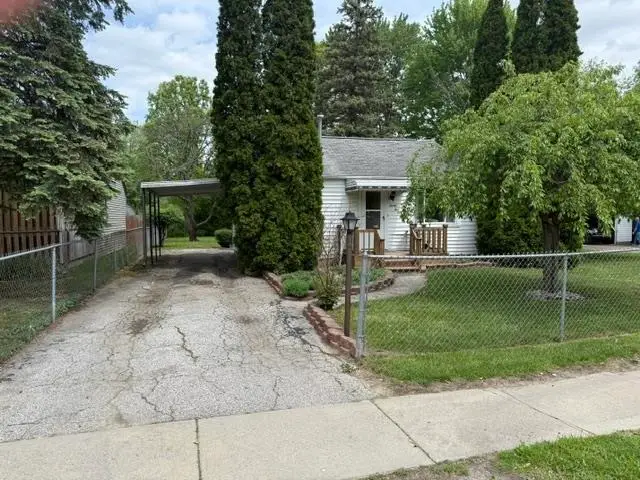 2557 Montana Avenue, Saginaw, MI 48601 - #3