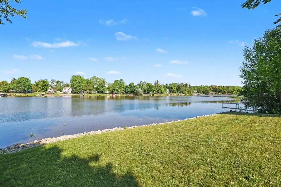 5531 N Clarence Court, Sanford, MI 48657 - #3