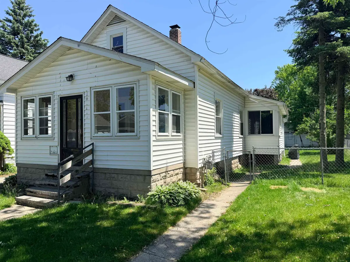 903 S Monroe Street, Bay City, MI 48708 - #1