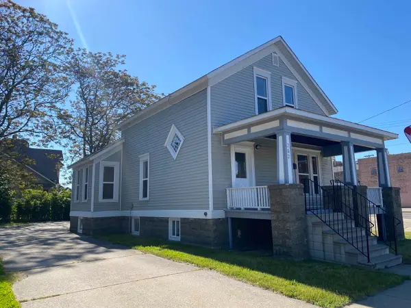 202 N Henry Street, Bay City, MI 48706