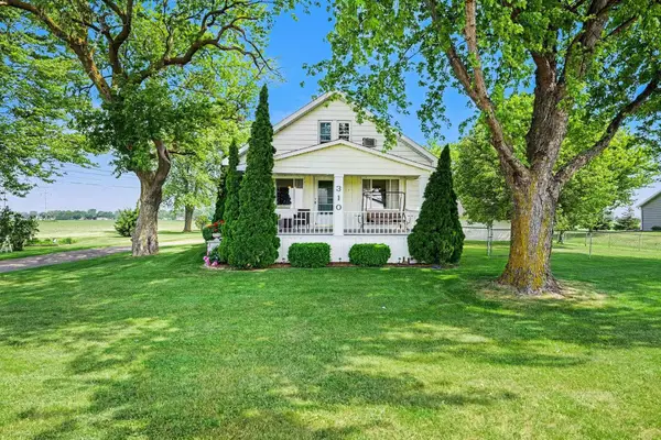310 W Nebobish Road, Essexville, MI 48732