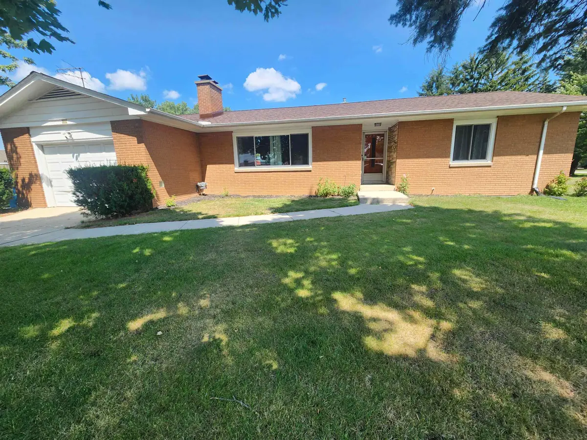 1974 W Youngs Ditch Road, Bay City, MI 48708 - #1