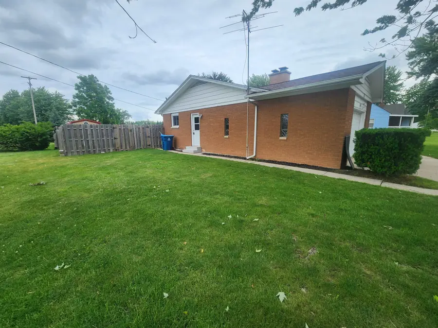 1974 W Youngs Ditch Road, Bay City, MI 48708 - #3