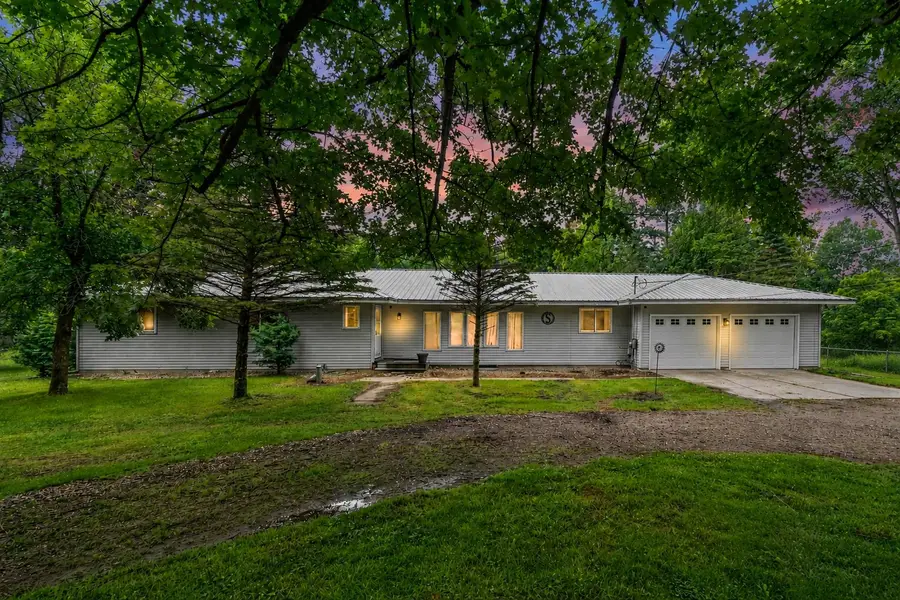 1469 S Colling Road, Caro, MI 48723 - #2