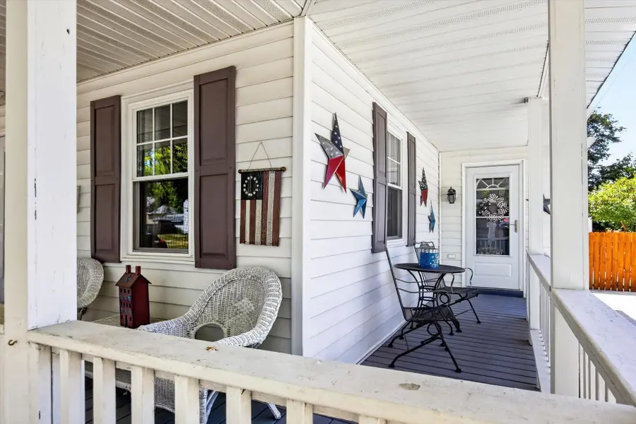 608 S DeWitt Street, Bay City, MI 48706 - #2
