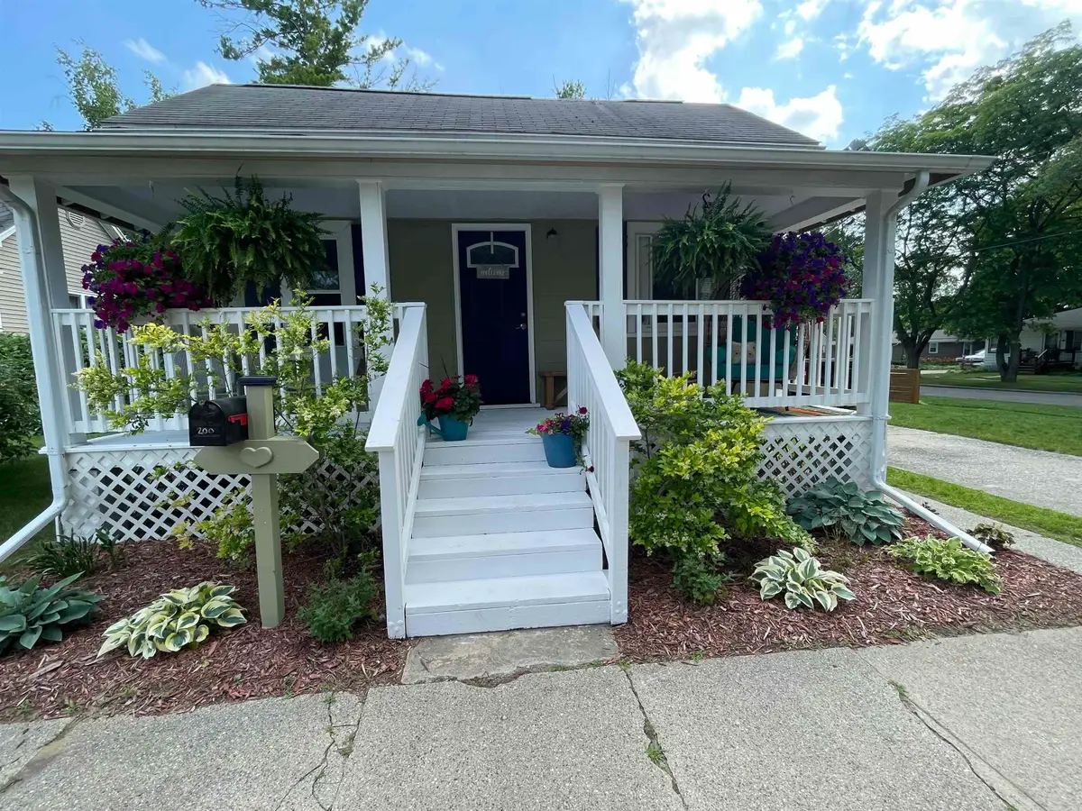 200 E Crump Road, Bay City, MI 48706 - #1