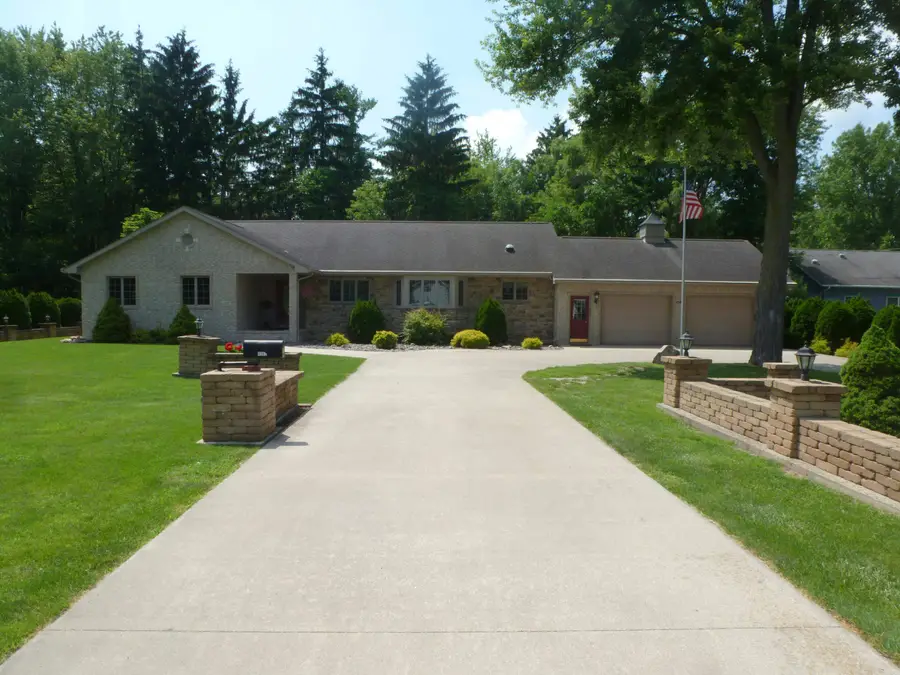4582 S 2 Mile Road, Bay City, MI 48706 - #2