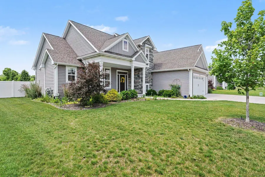 4716 N West View Drive, Bay City, MI 48706 - #2