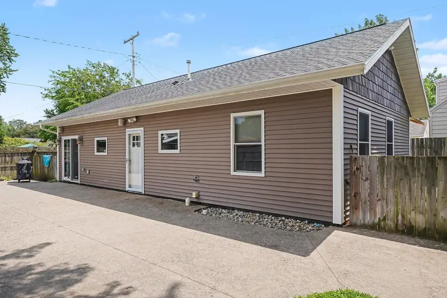 1220 N Chilson Road, Bay City, MI 48706 - #2