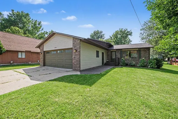 2916 Bangor Road, Bay City, MI 48706