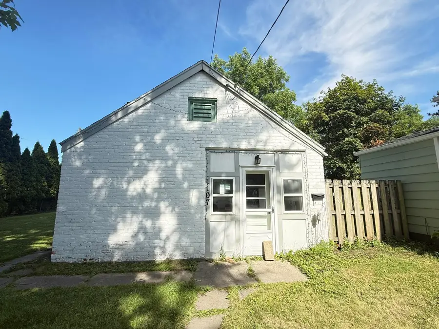 1105 Langstaff Street, Essexville, MI 48732 - #2
