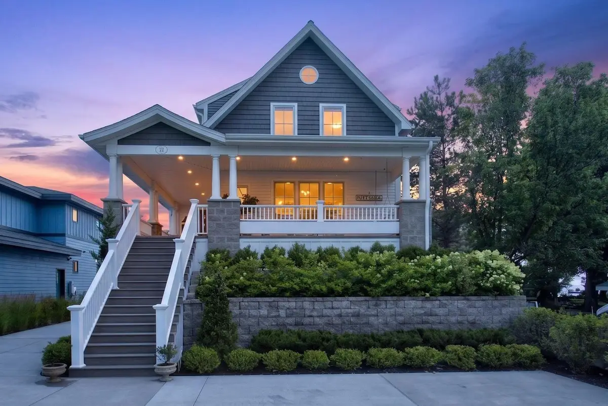 214 Athlone Beach, Bay City, MI 48706 - #1